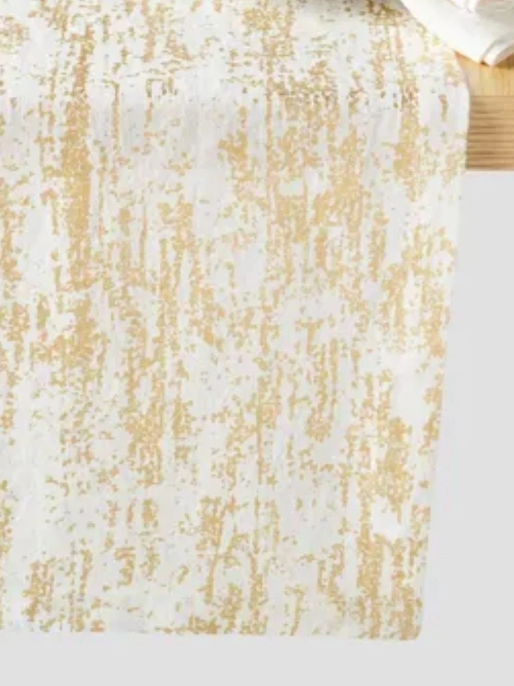 Sur La Table Gold Splatter Runner & Napkin Set (8).